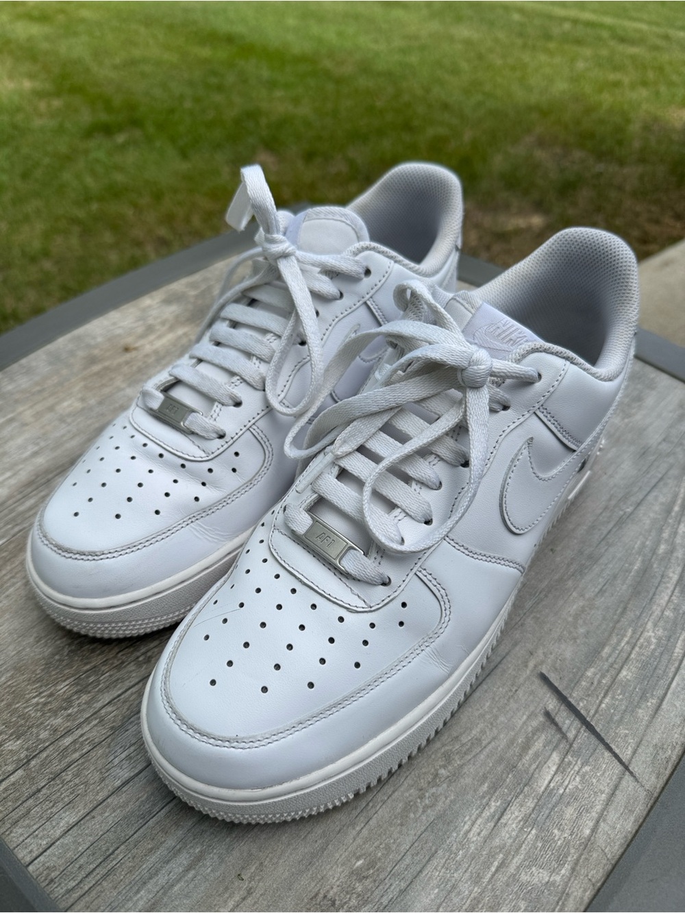 Nike Air Force 1 ‘07 Low Triple White – Men’s US 9.5 / Women’s 11